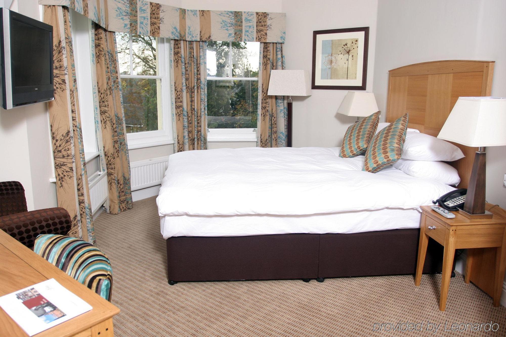 The Thames Riviera Hotel Maidenhead Room photo